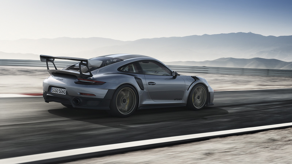 Porsche 911 GT2 RS công suất 700 mã lực