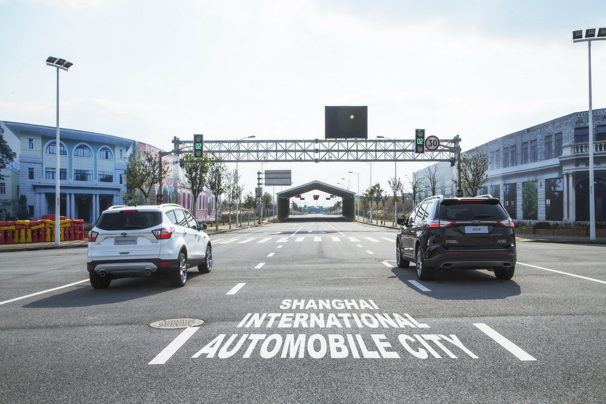 Giảm thời gian dừng chở đèn đỏ nhờ công nghệ mới của Ford