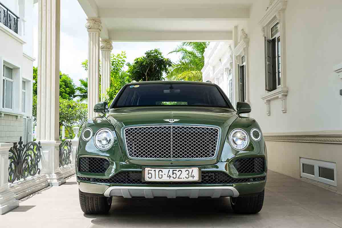 Bentayga Bespoke W12 2017 01