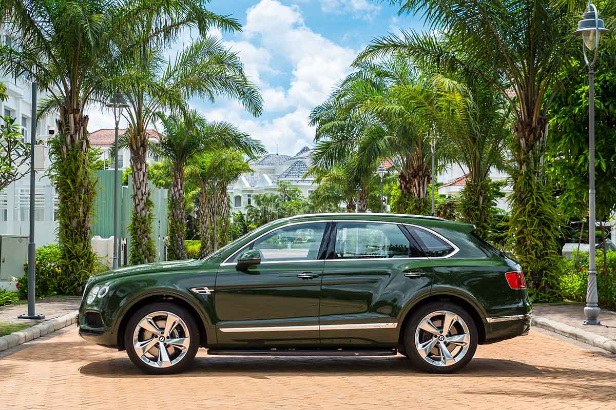 Bentayga Bespoke W12 2017 03